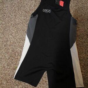 N2N Active Black and Grey Singlet, Large, NWT